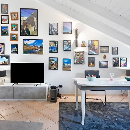 Mema Apartament Aosta